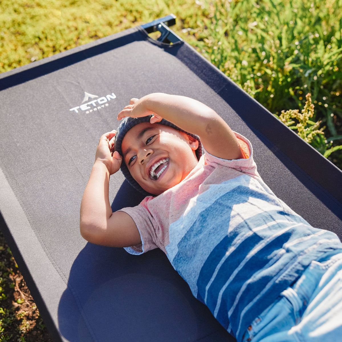 Camp Cot with Pivot Arm