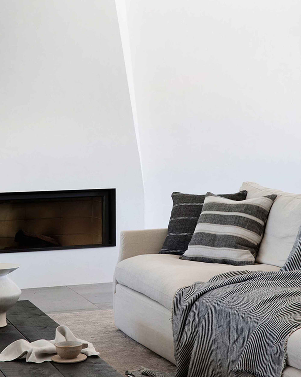 Mira Linen Cushion Cover - Enzo