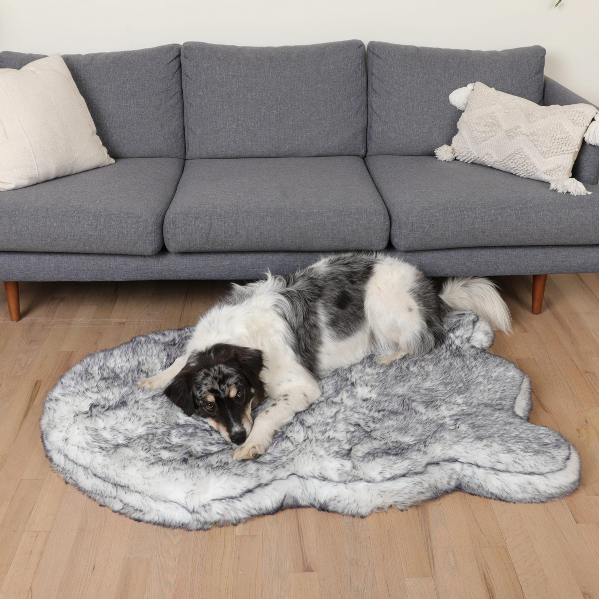 PupRug® Luxe Faux Fur Orthopedic Dog Bed - Ultra Plush Arctic Fox