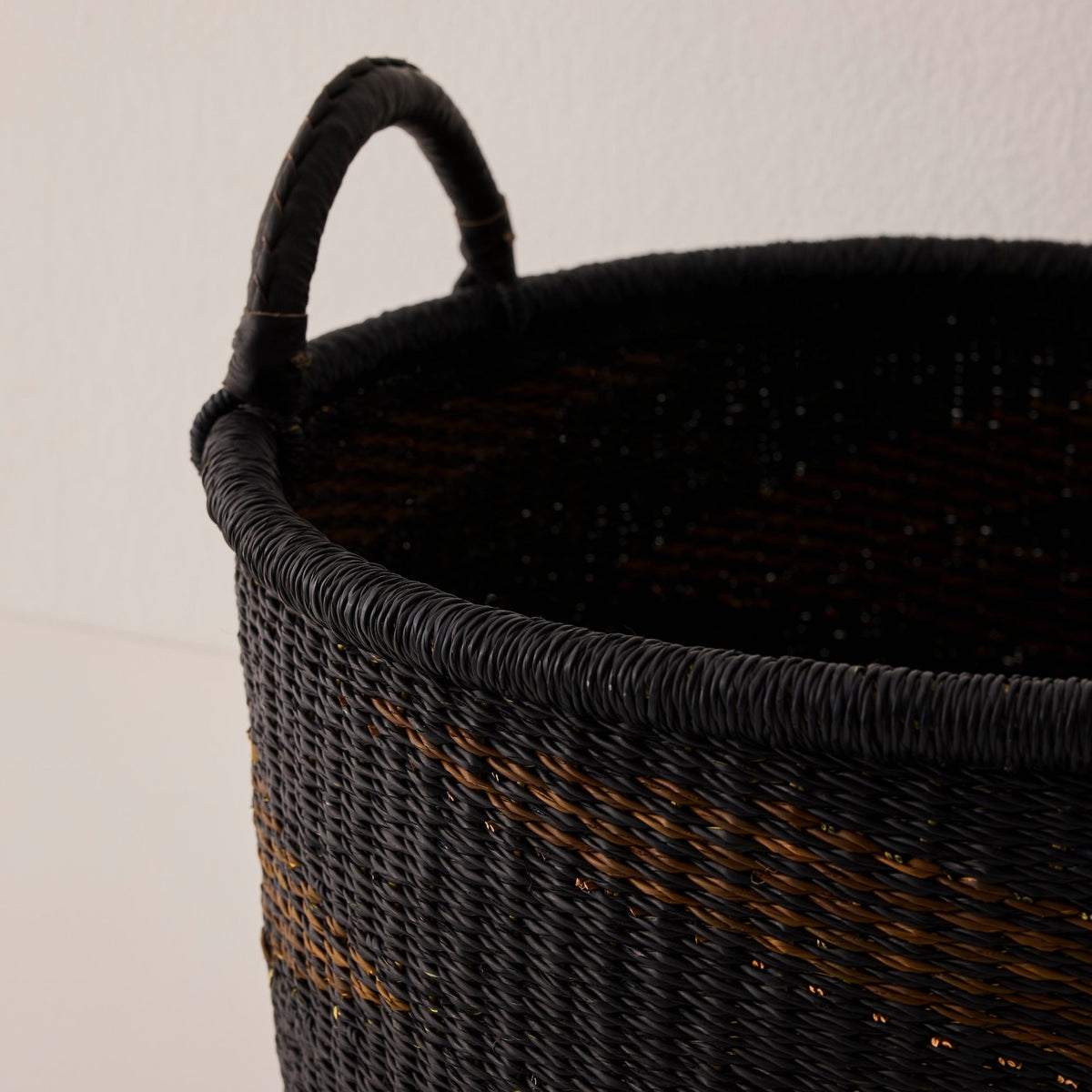 Medium Woven Short Basket