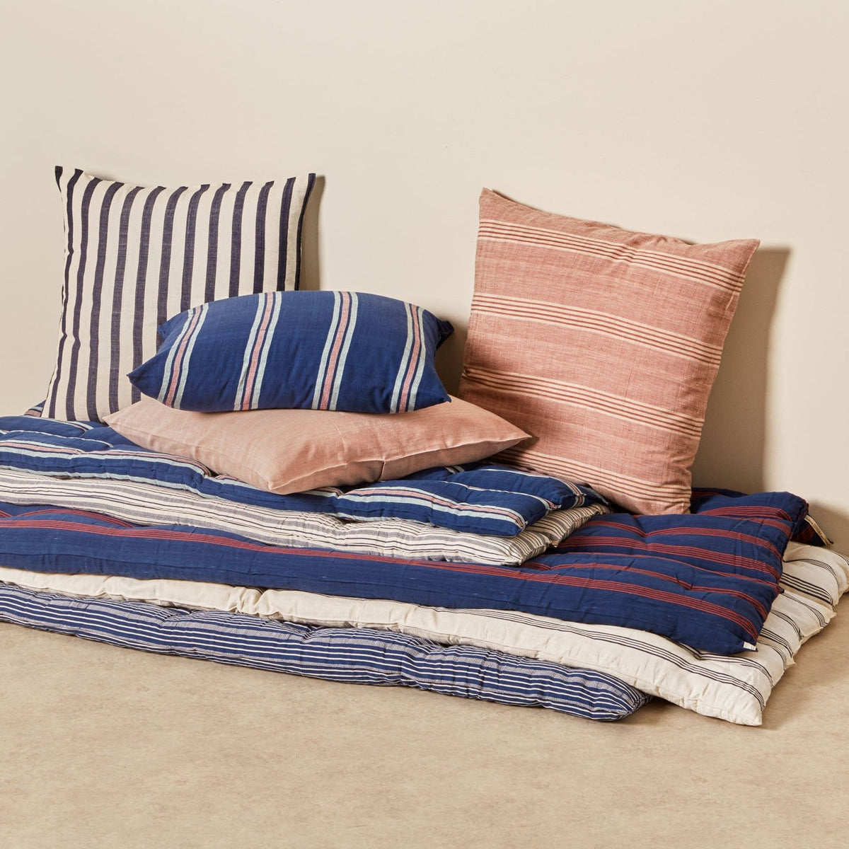 Kapok Foldable Lounge Cushion - Medium
