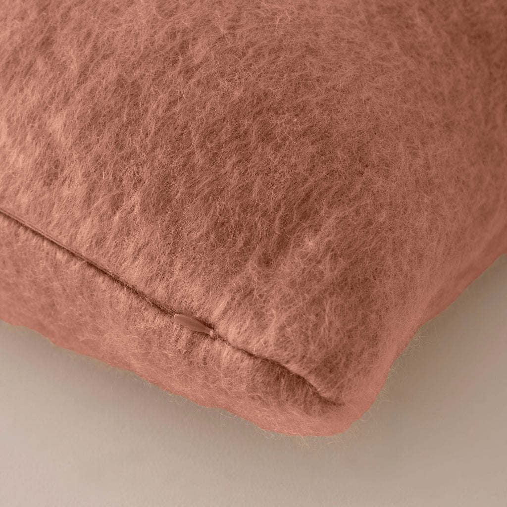 Lisos Cushion Cover