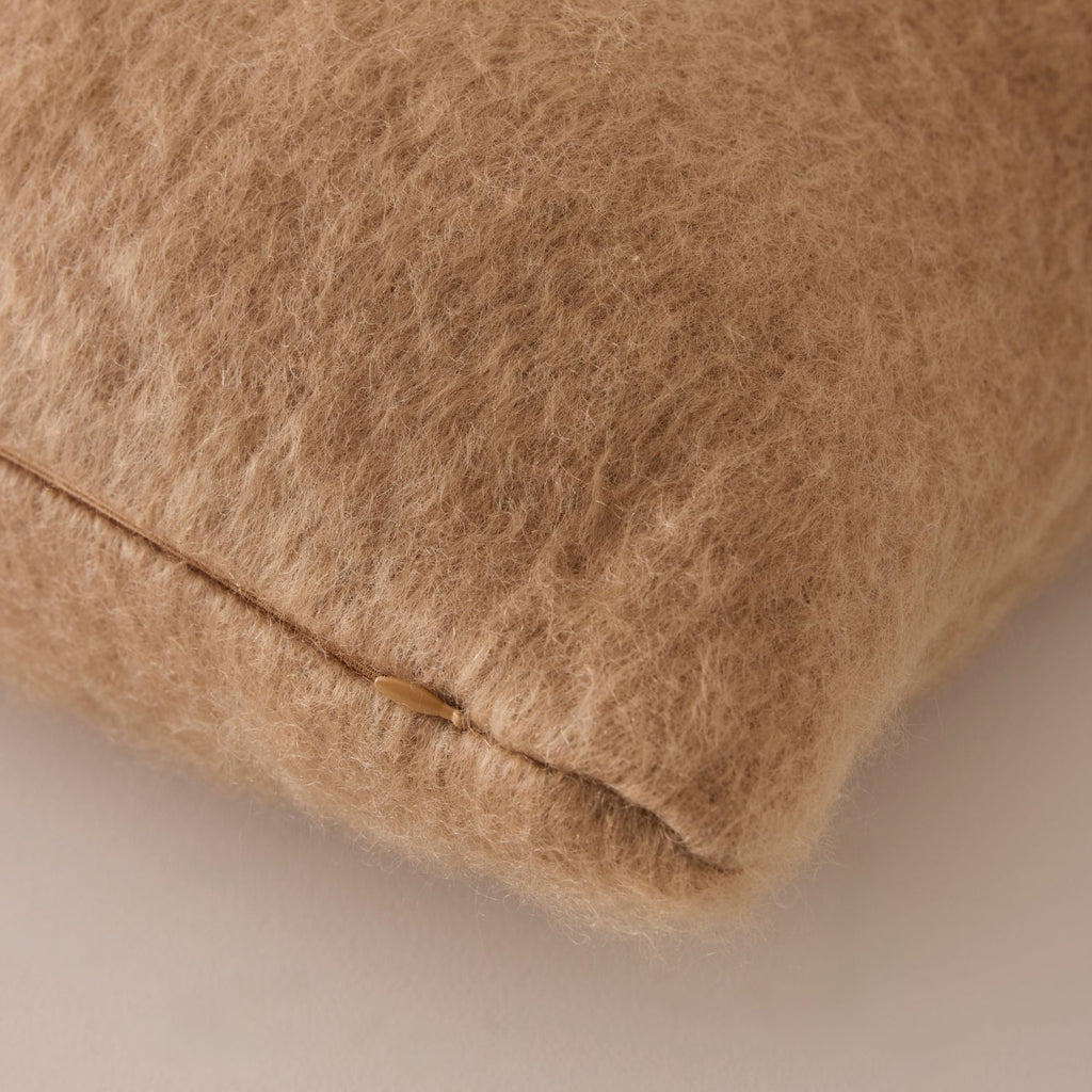 Lisos Cushion Cover