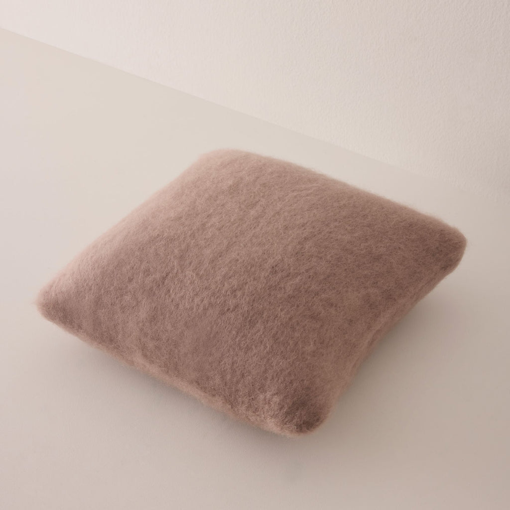 Lisos Cushion Cover