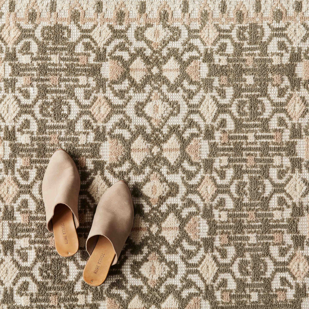 Hanita Hand-Knotted Accent Rug