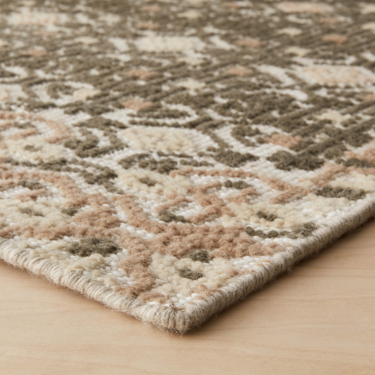 Hanita Hand-Knotted Accent Rug