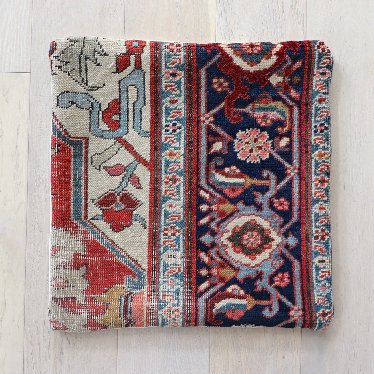 Heriz pillow no. 201