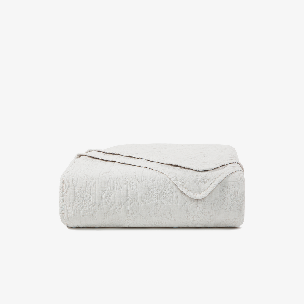 Matelassé Coverlet