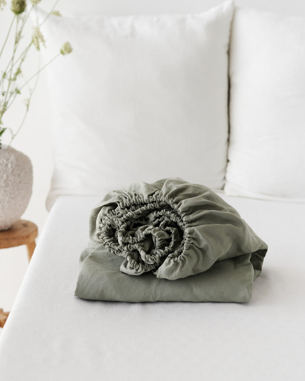 Calm sage linen fitted sheet