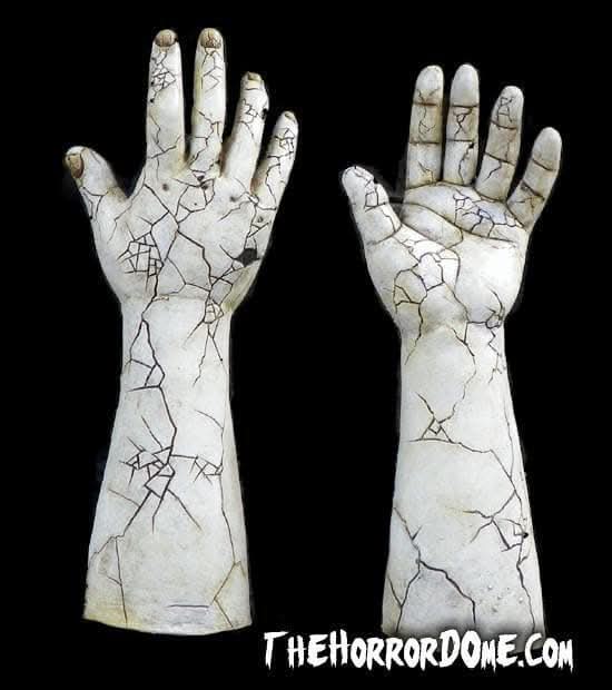 "Dolly - Cracked Porcelain Doll" HD Studios Pro Halloween Costume view 4
