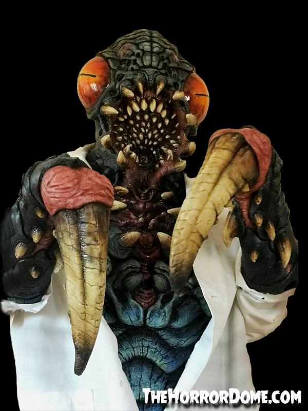 "Evolve" HD Studios Pro Halloween Costume view 2