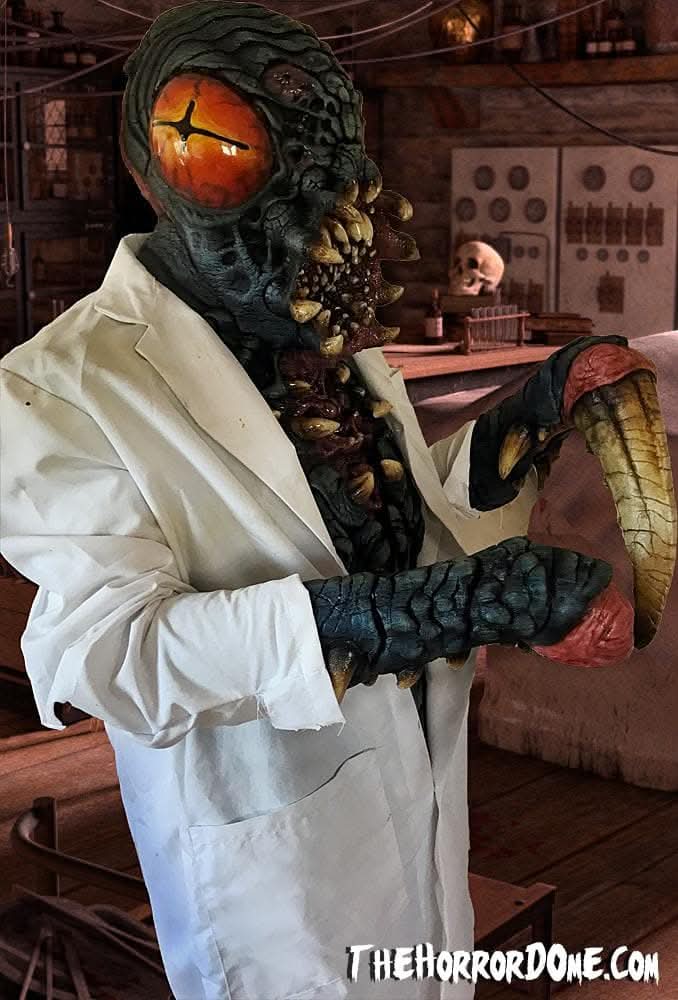"Evolve" HD Studios Pro Halloween Costume view 7