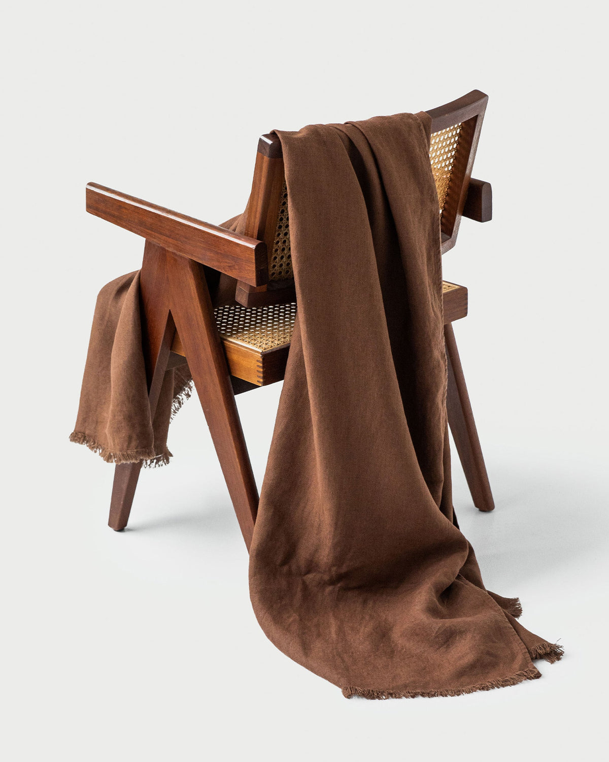 Heavyweight linen throw blanket in Chocolate brown