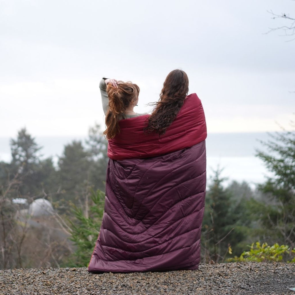 Original Puffy Blanket - Fig Cherry