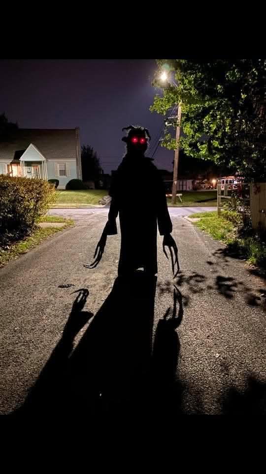 "The Boogeyman" HD Studios Halloween Costume view 5